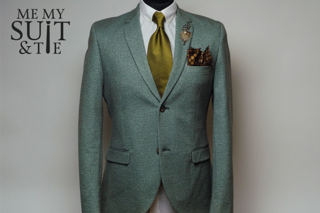 Etiquette green jacket buttons