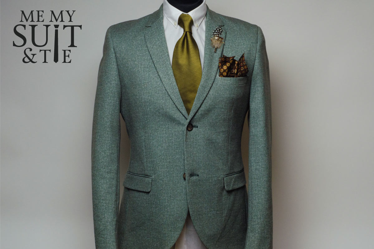 Etiquette green jacket buttons